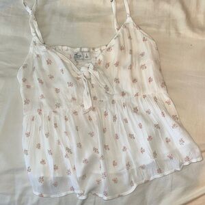 Hollister Flowy floral top